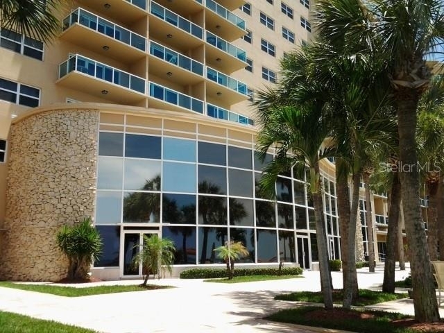 880 Mandalay Avenue - Photo 8