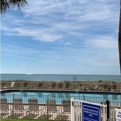 880 Mandalay Avenue - Photo 6