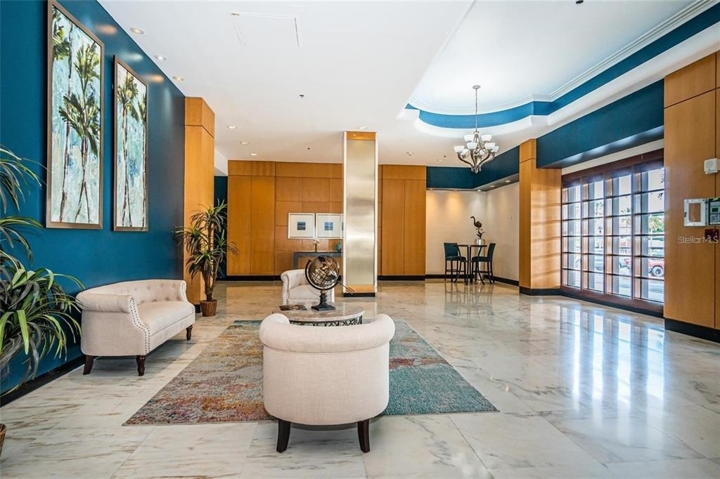 880 Mandalay Avenue - Photo 11