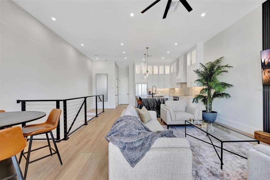 341 Albert Street - Photo 18
