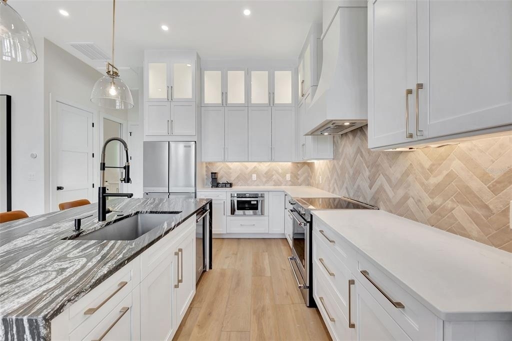 341 Albert Street - Photo 9