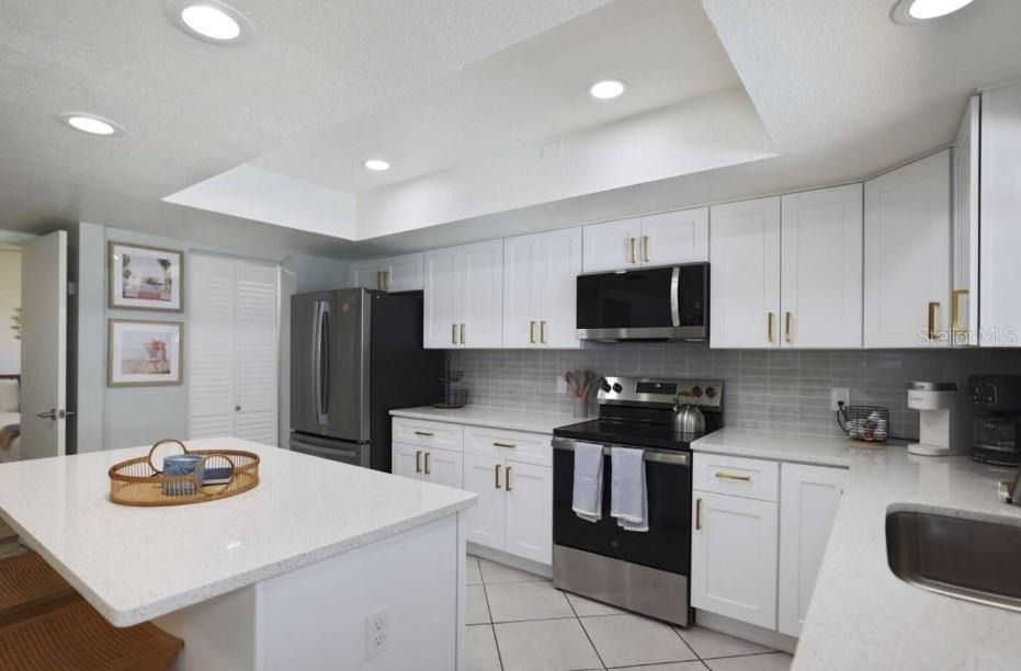 10075 W Bay Street - Photo 11