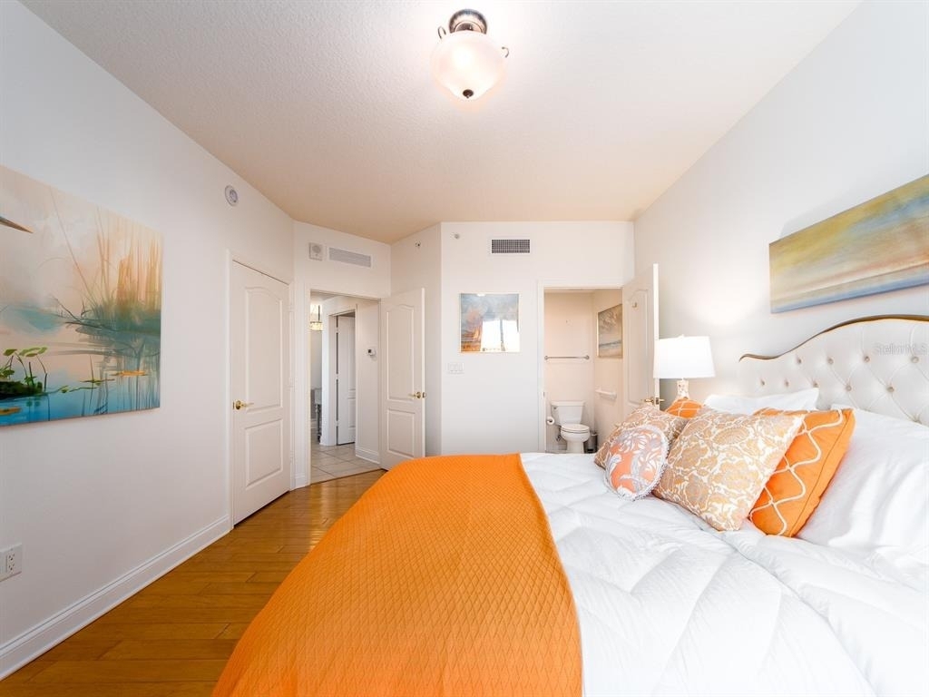 521 Mandalay Avenue - Photo 29