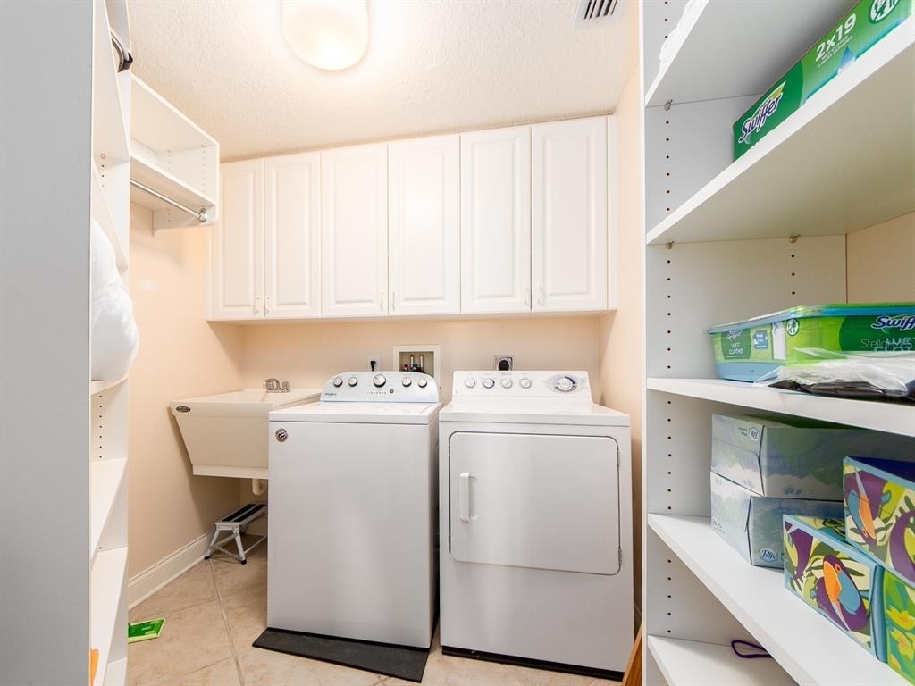 521 Mandalay Avenue - Photo 31