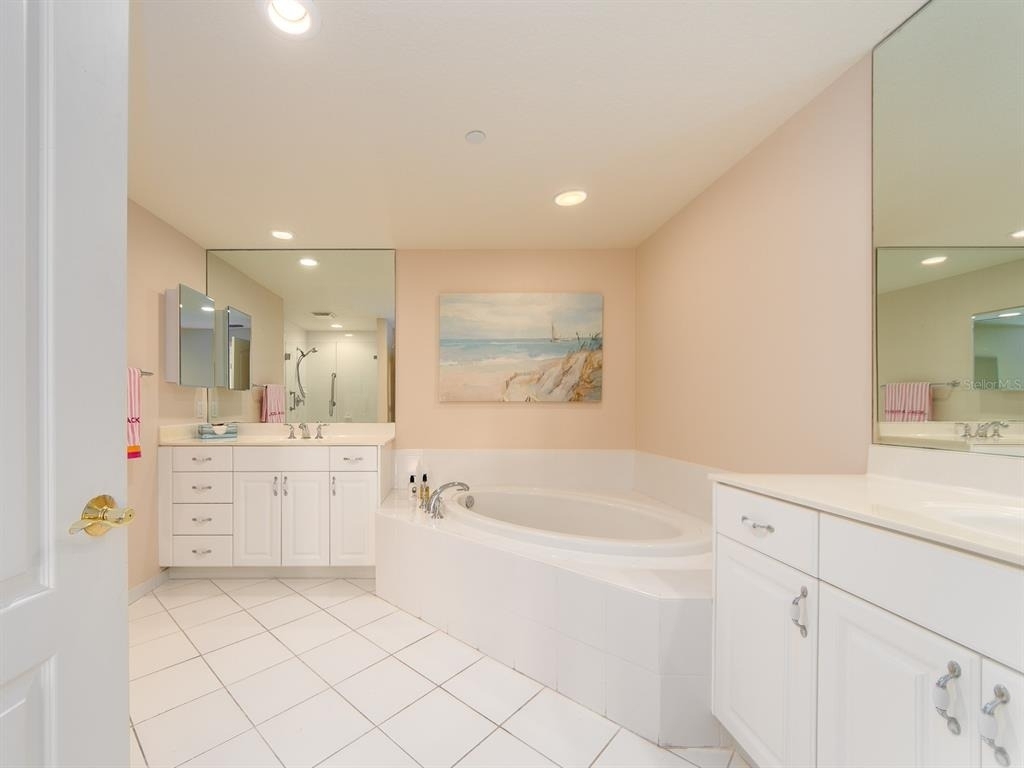 521 Mandalay Avenue - Photo 20