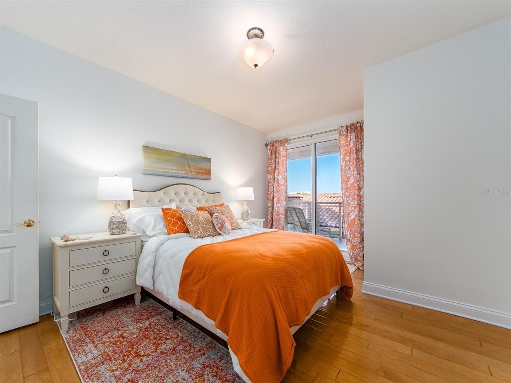 521 Mandalay Avenue - Photo 27