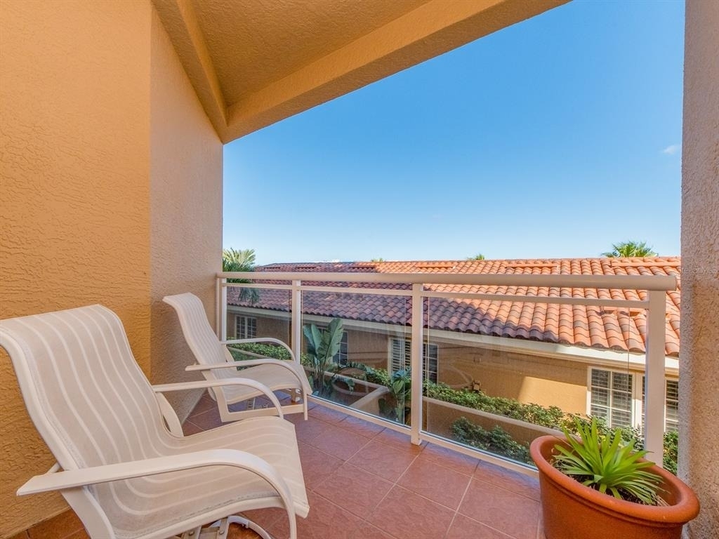 521 Mandalay Avenue - Photo 28
