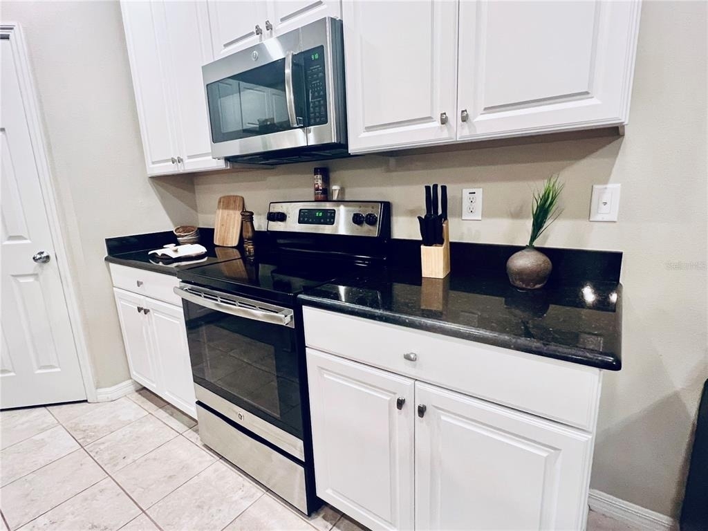 7007 Towne Lake Road - Photo 2