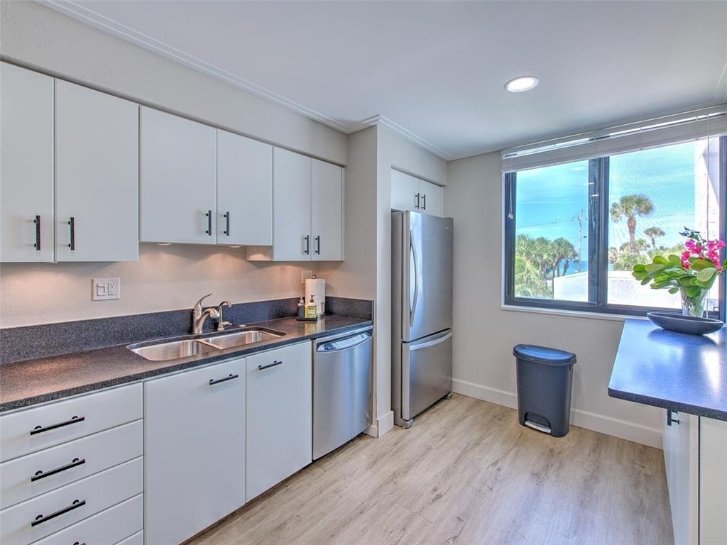739 Bayport Way - Photo 10