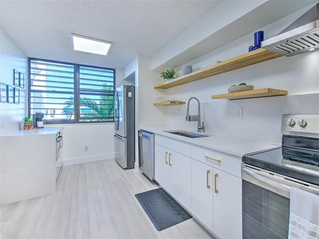 805 Bayport Way - Photo 9