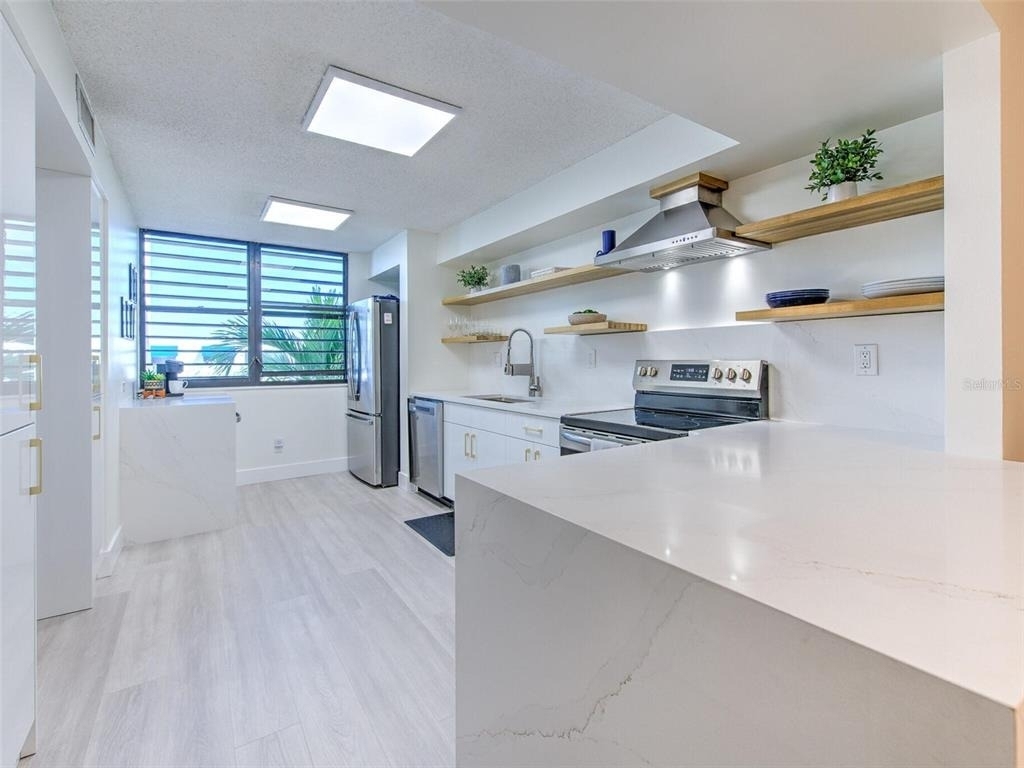 805 Bayport Way - Photo 8