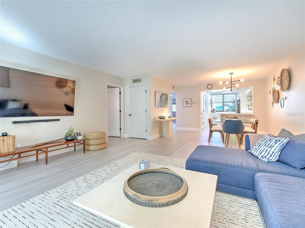 805 Bayport Way - Photo 17