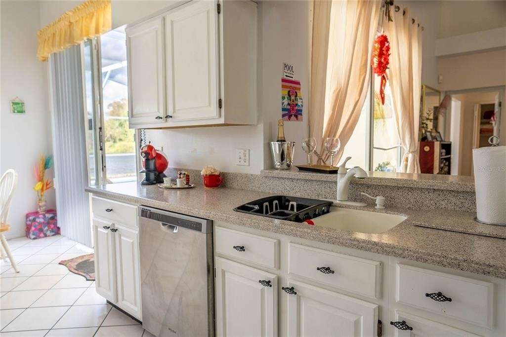 2703 Chatham - Photo 6