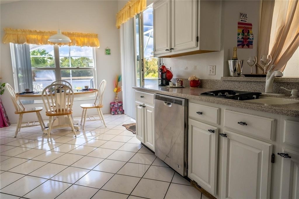 2703 Chatham - Photo 10