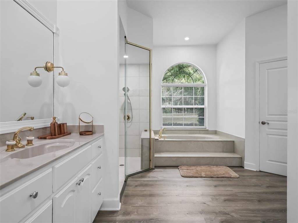 6975 Nw Highway 225a - Photo 10