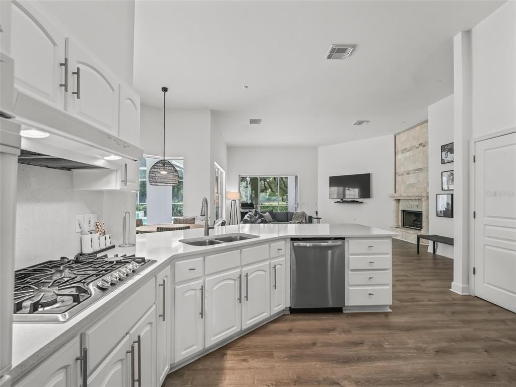6975 Nw Highway 225a - Photo 19