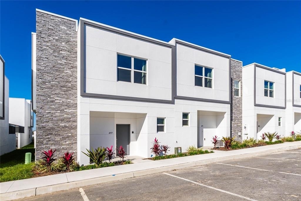 277 Famagusta Drive - Photo 1
