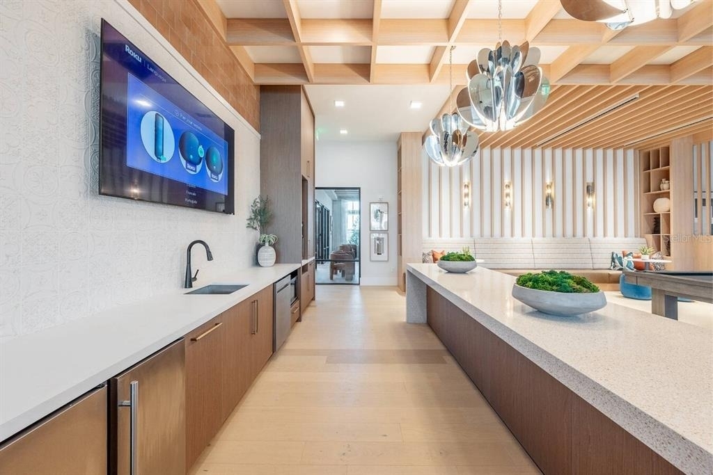 3020 Base Boulevard - Photo 20