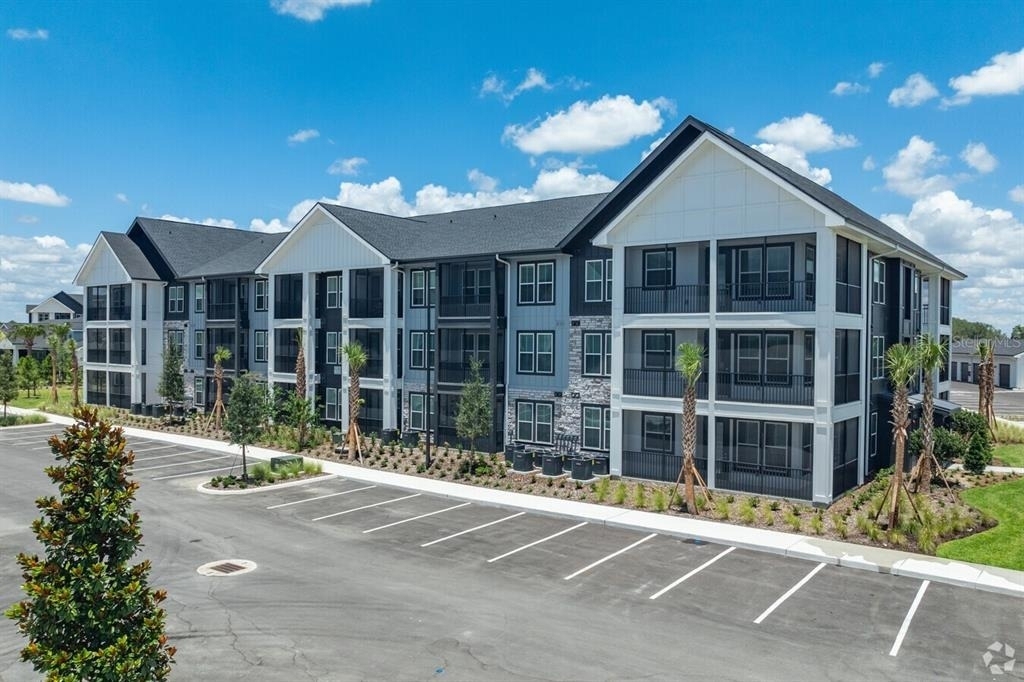 3020 Base Boulevard - Photo 3