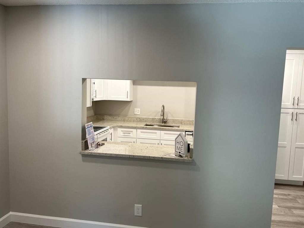 1324 S Pine Ridge Circle - Photo 15