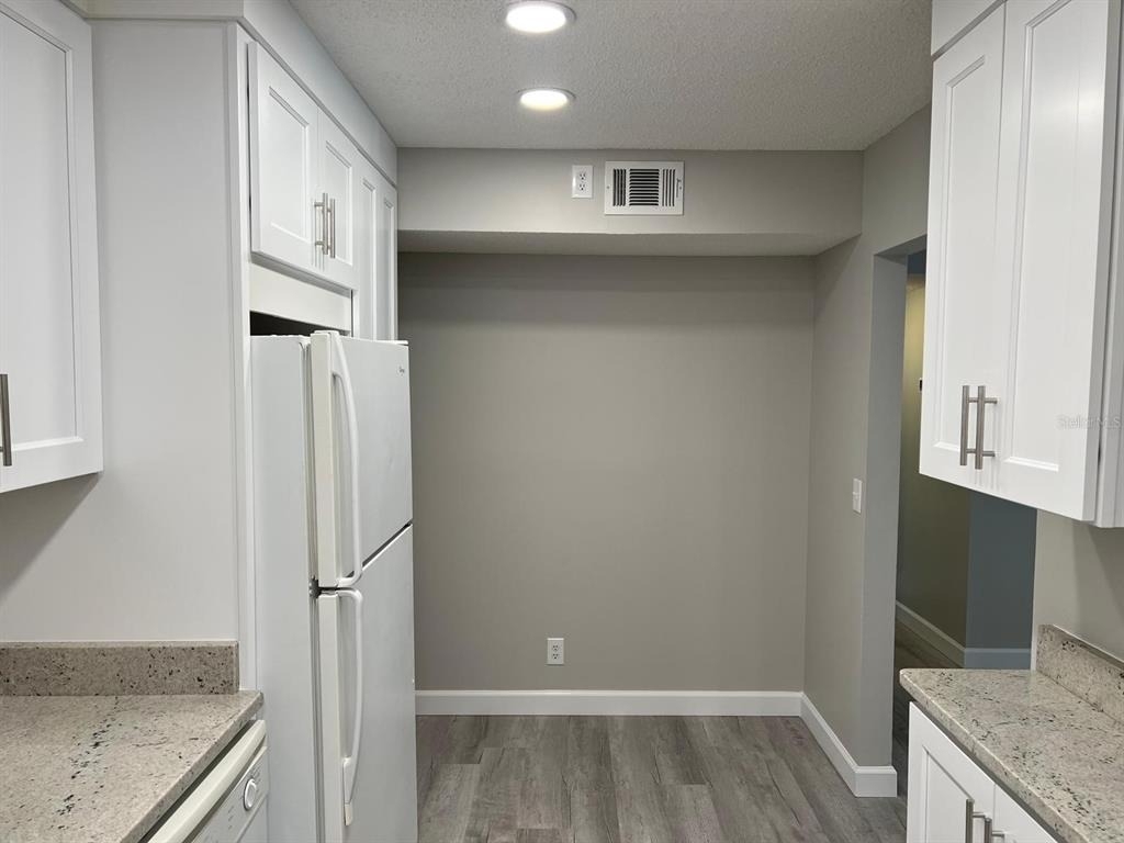 1324 S Pine Ridge Circle - Photo 14