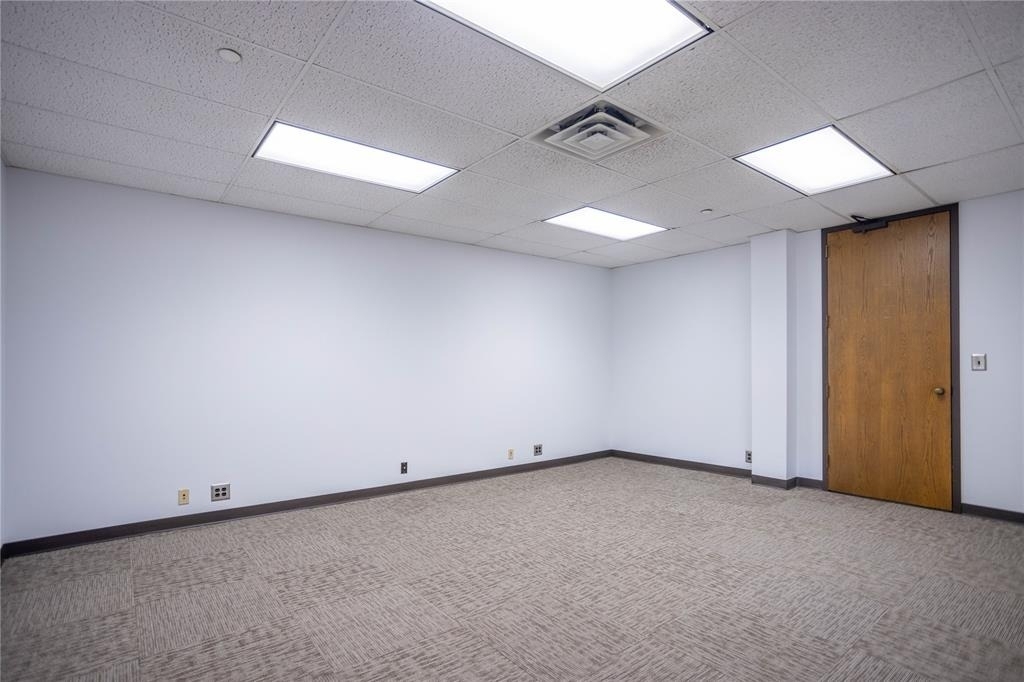 1100 E Main Street - Photo 4