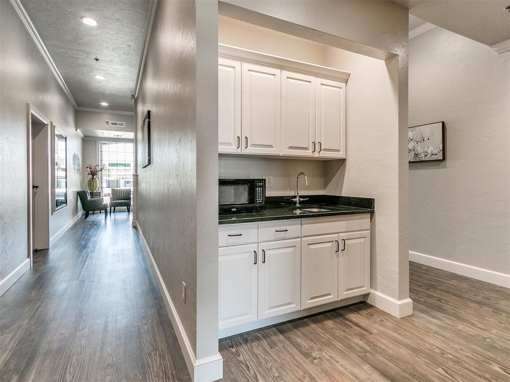1703 Professional Circle - Photo 6