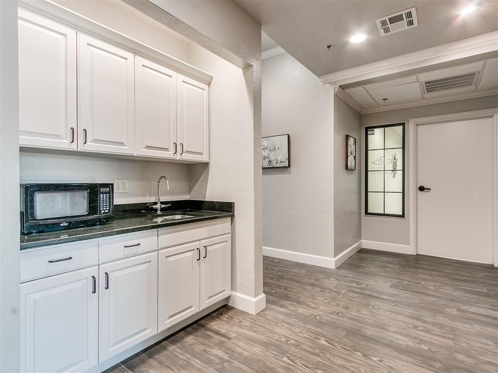 1703 Professional Circle - Photo 7
