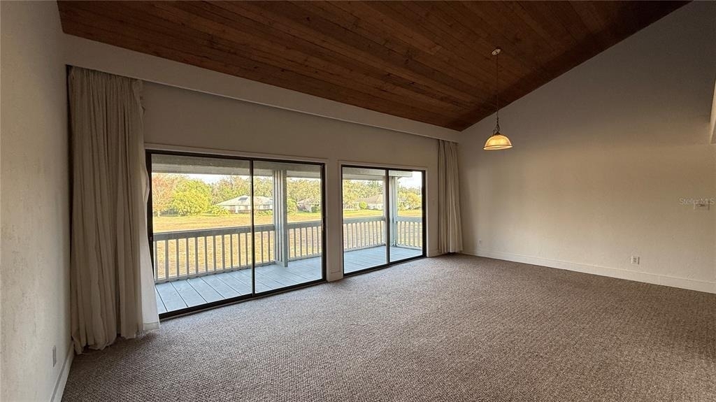 176 Palm View Court - Photo 8