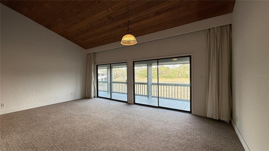 176 Palm View Court - Photo 2