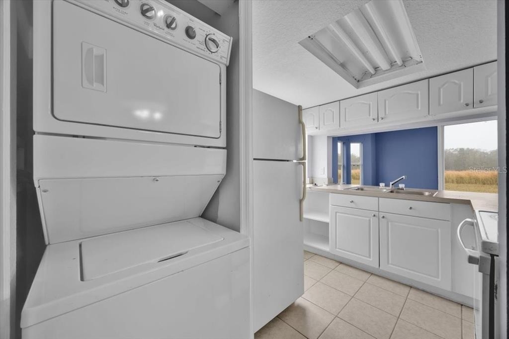 405 Caribbean - Photo 2