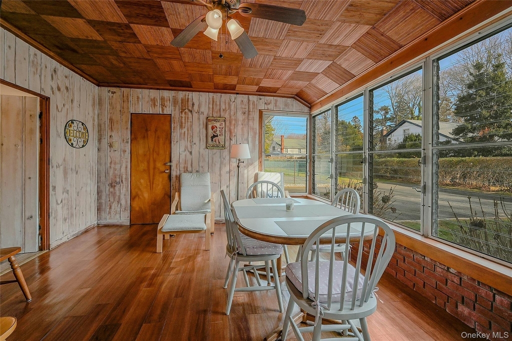425 Old Shipyard Lane - Photo 8