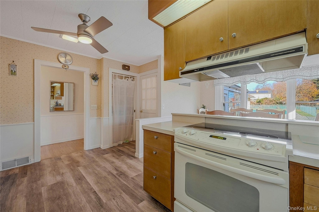 425 Old Shipyard Lane - Photo 15