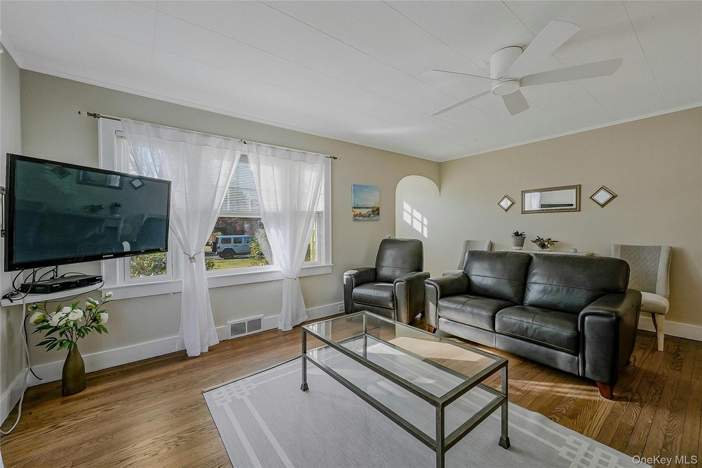 425 Old Shipyard Lane - Photo 3