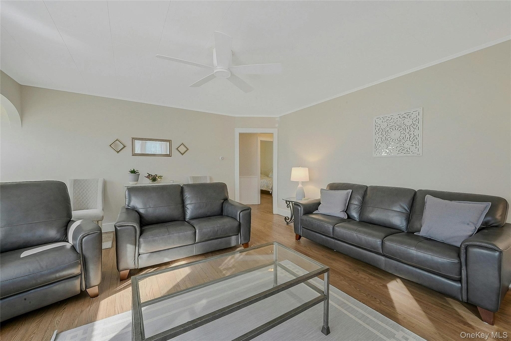 425 Old Shipyard Lane - Photo 4