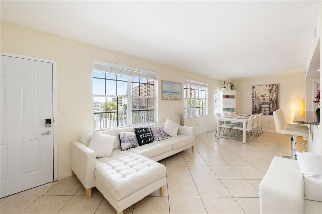 445 Hamden Drive - Photo 9