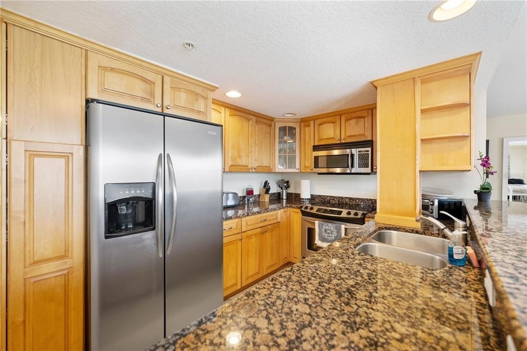 445 Hamden Drive - Photo 15