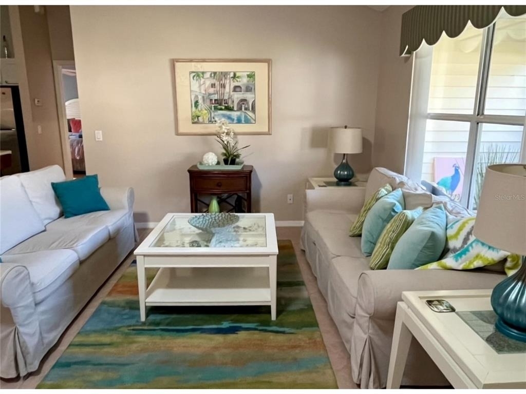 1314 Corona Avenue - Photo 2