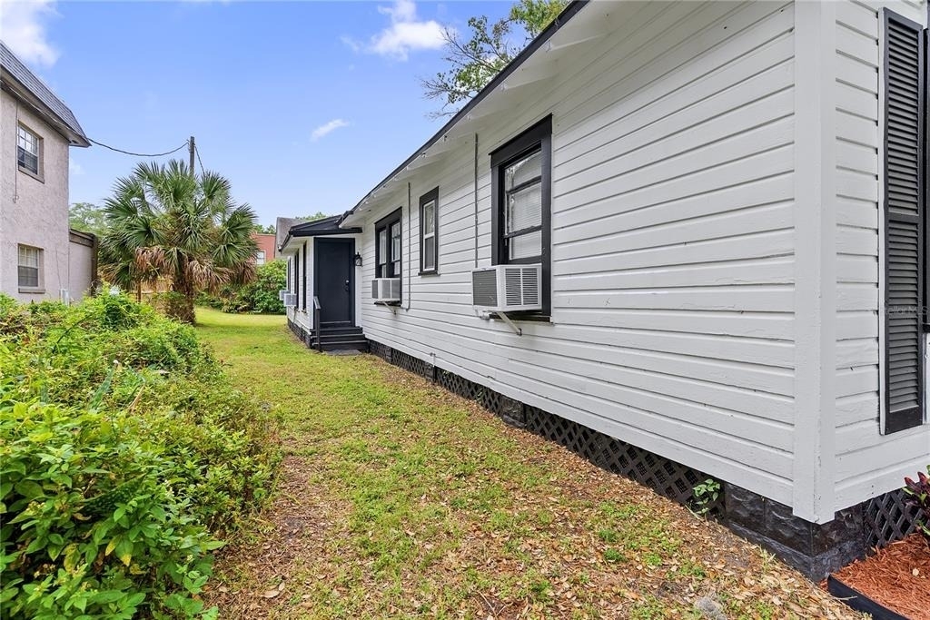 412 E Harwood Street - Photo 11