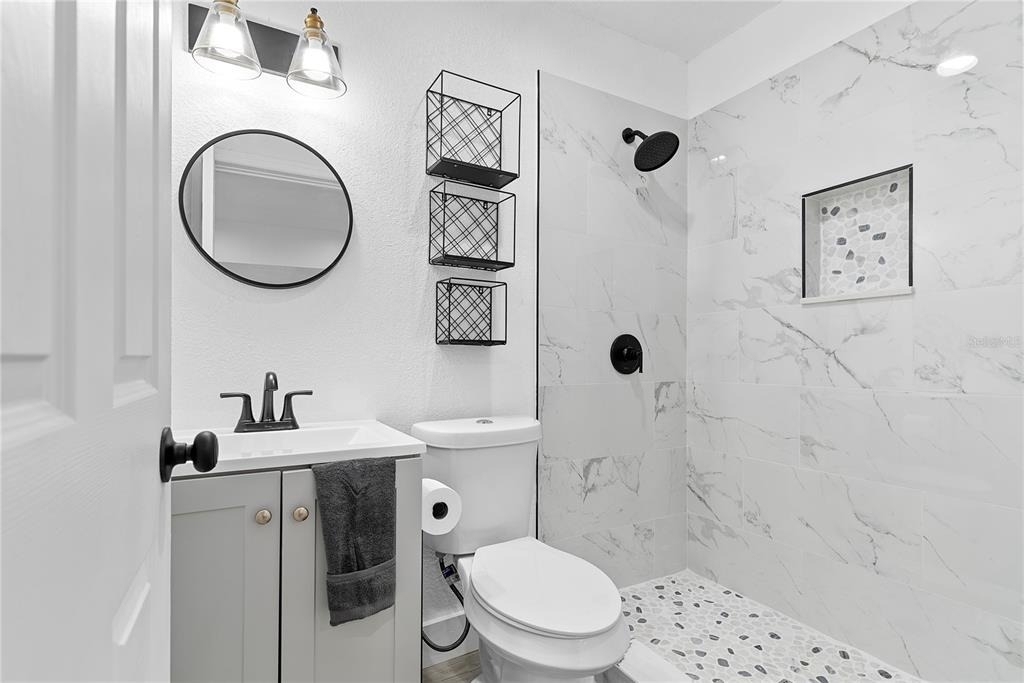 412 E Harwood Street - Photo 10