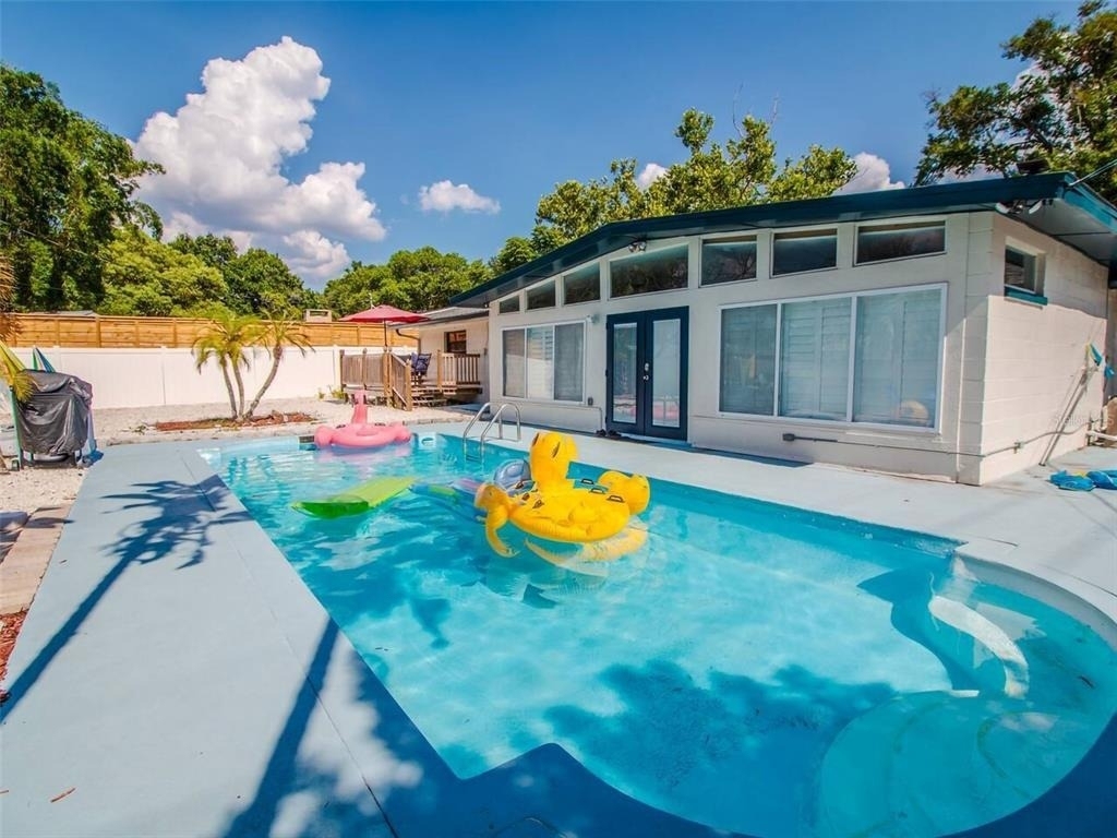 4401 Lenmore Street - Photo 3