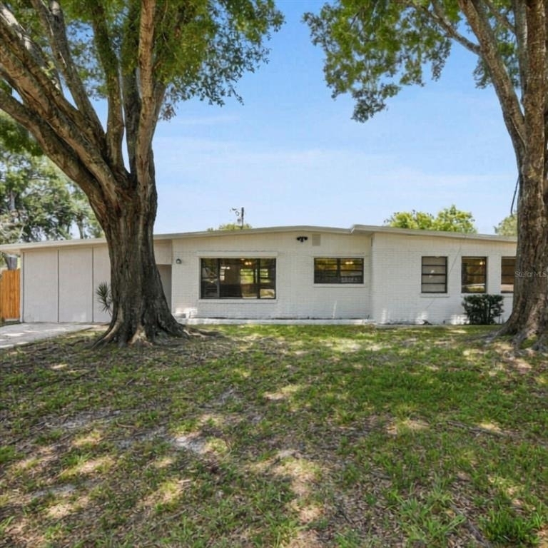 1202 Princeton Rd - Photo 0
