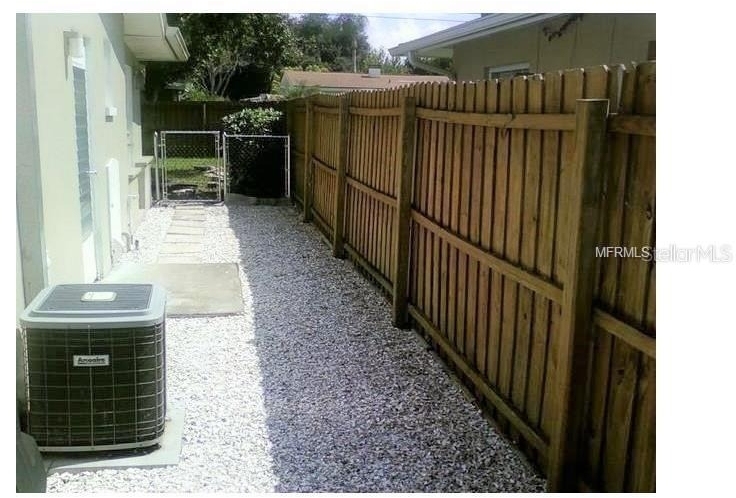 2227 Rose Lane - Photo 15