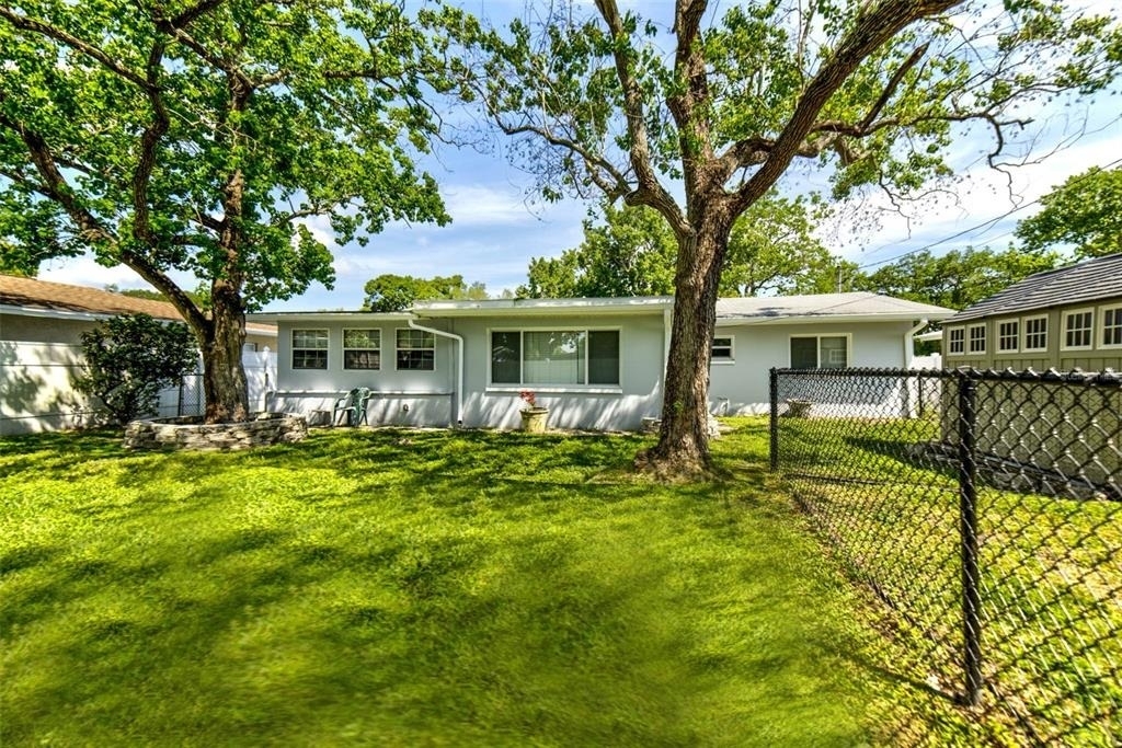 2227 Rose Lane - Photo 16
