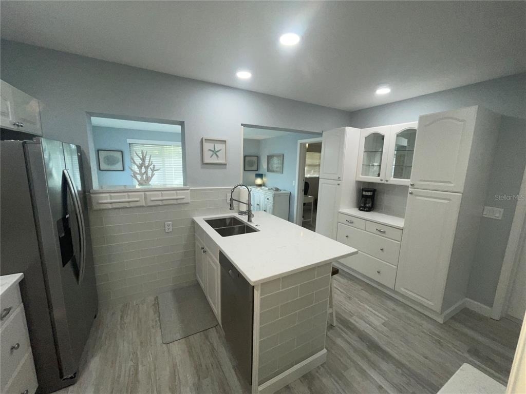 2227 Rose Lane - Photo 3