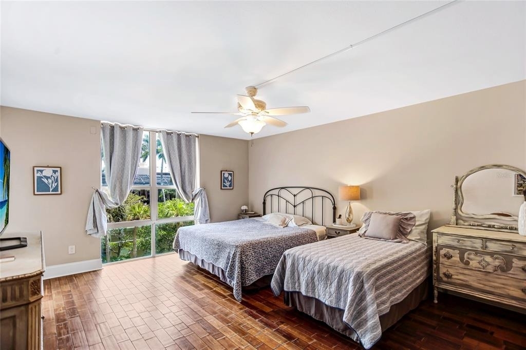 1212 Benjamin Franklin Drive - Photo 3