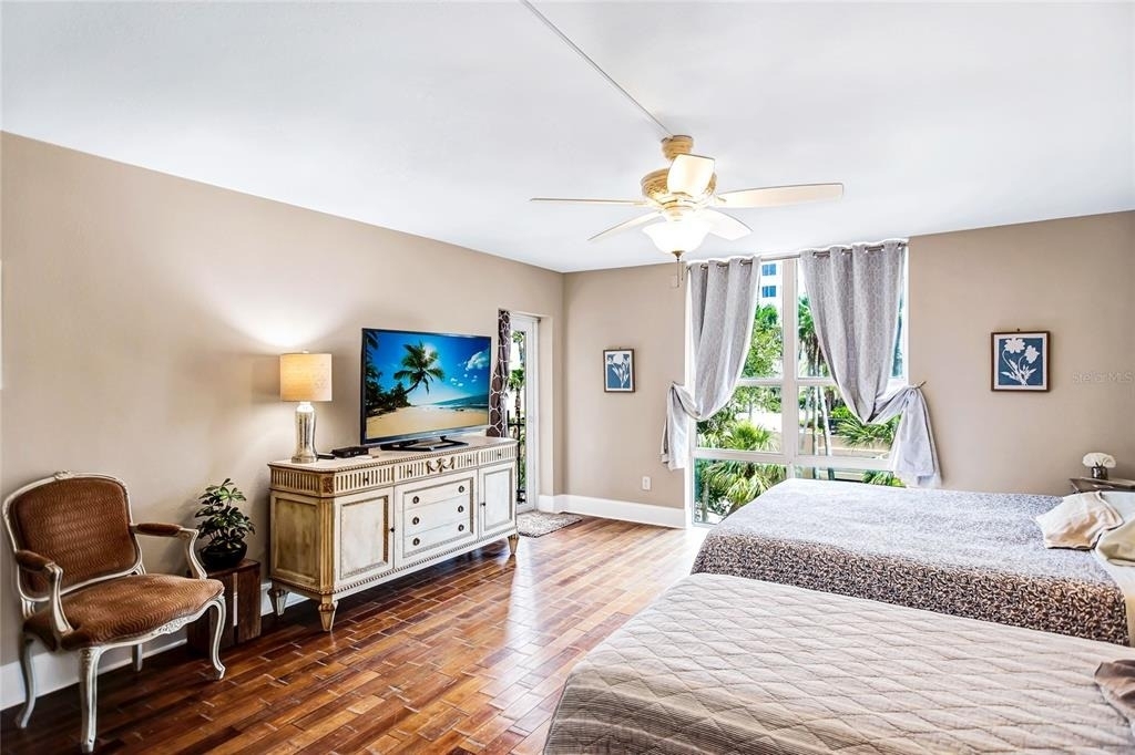 1212 Benjamin Franklin Drive - Photo 4