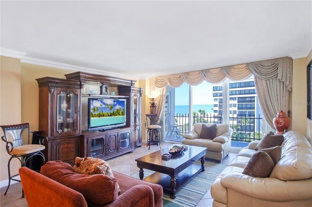 1212 Benjamin Franklin Drive - Photo 3