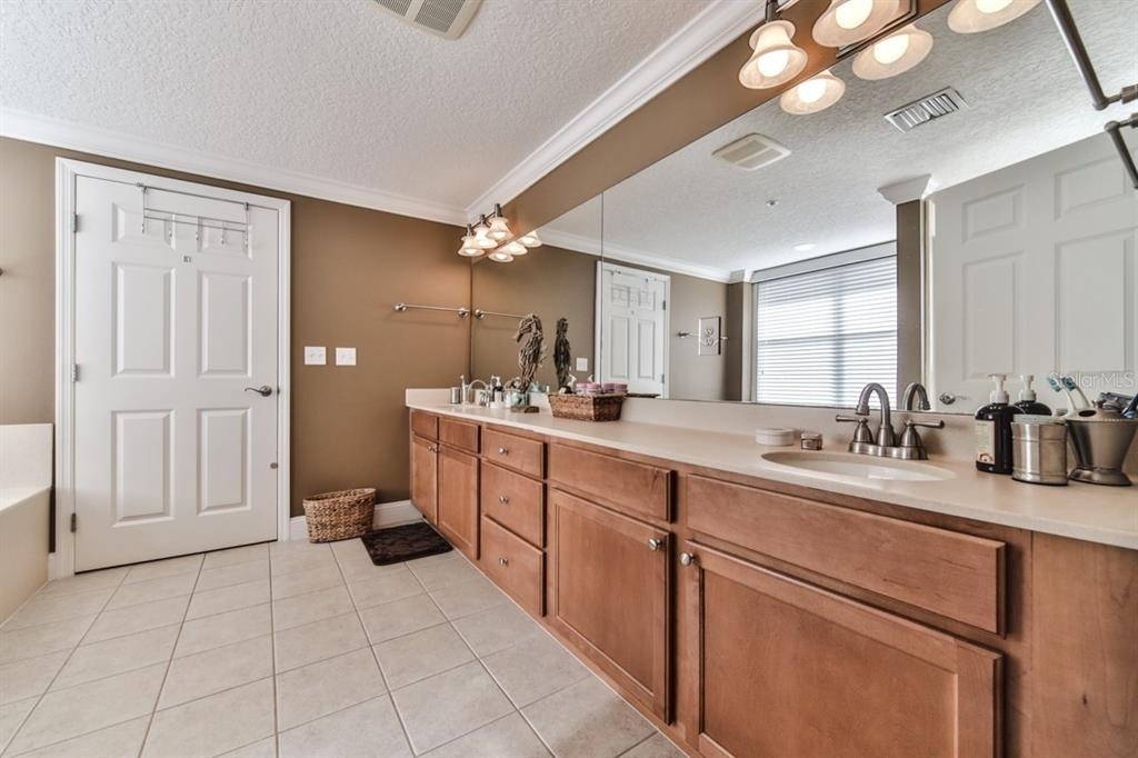 273 Middle Way - Photo 22