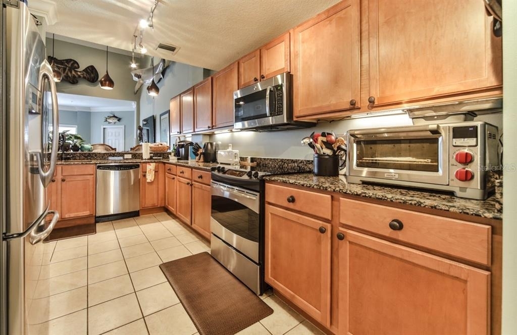 273 Middle Way - Photo 18